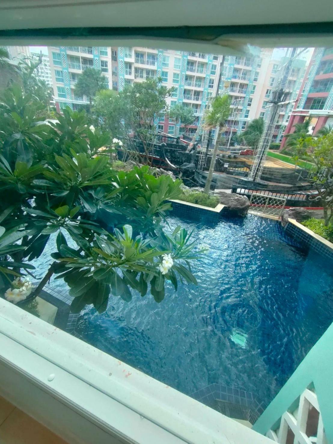 Grande Caribbean Condo By Suneeya Pattaya Zewnętrze zdjęcie